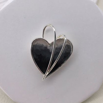 Magnetic Scarf Brooch - Heart with Swirl