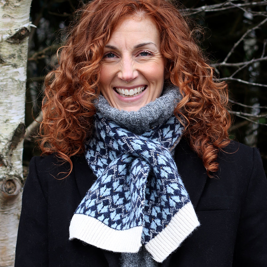 POM Scandi Knit Pull Through Scarf - Navy