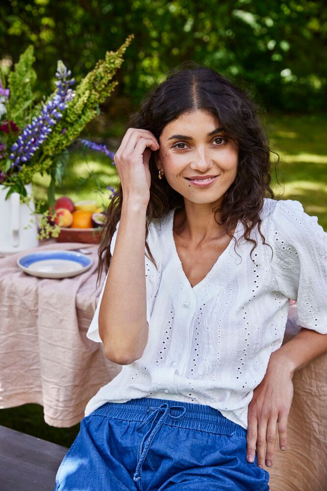Fransa Emira Textured Short Sleeve Blouse - Antique White