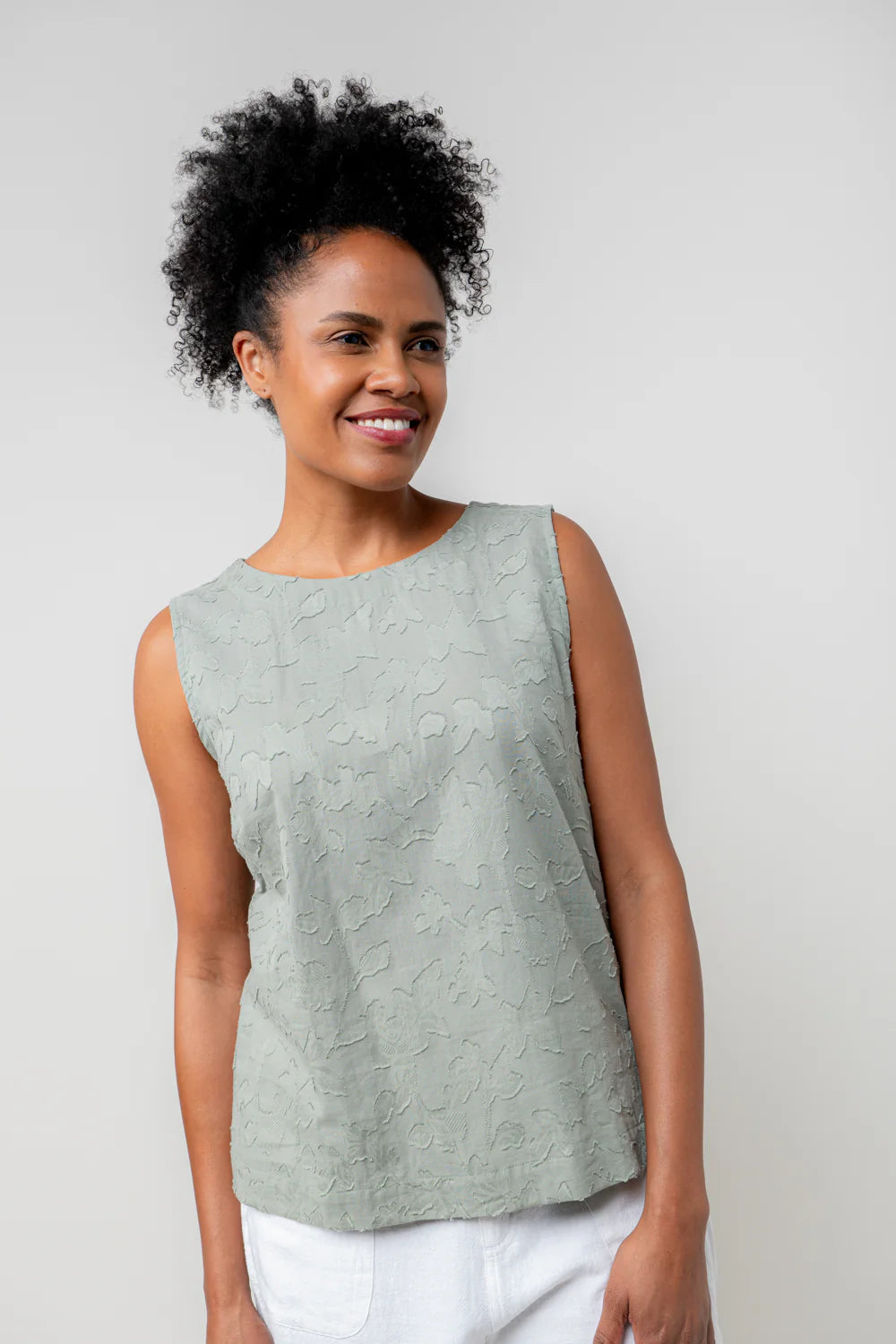 Lily & Me Cora Jacquard Shell Vest - Soft Khaki