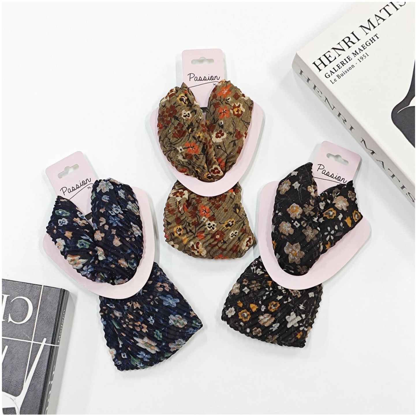 Ditsy Glitter Flower Magnetic Scarf - Choice of colours