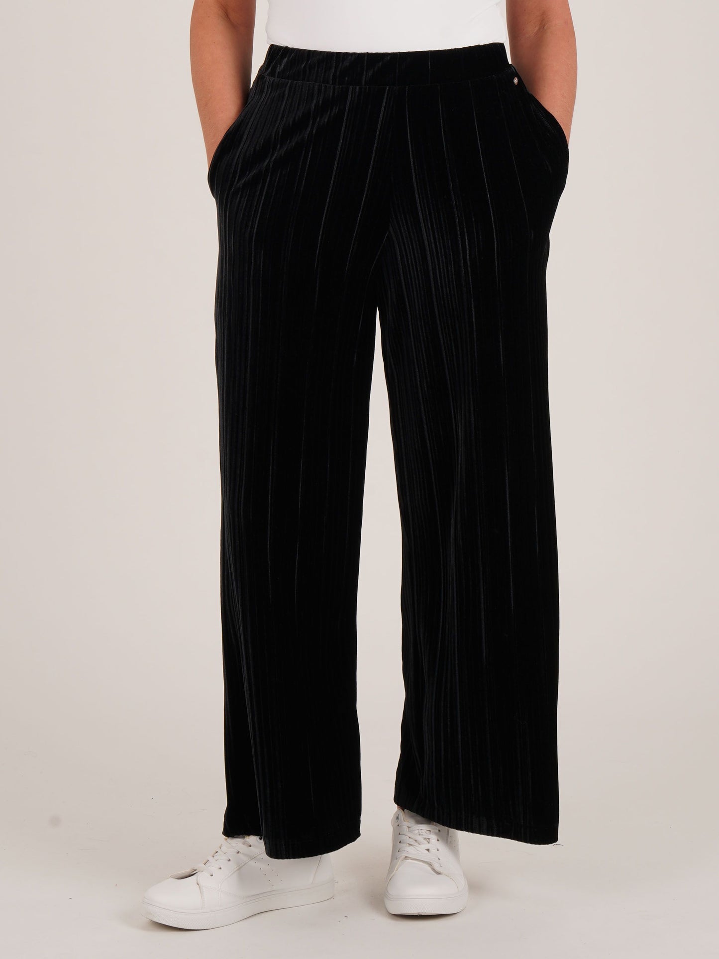 TIGI Plisse Pull On Trousers - Black