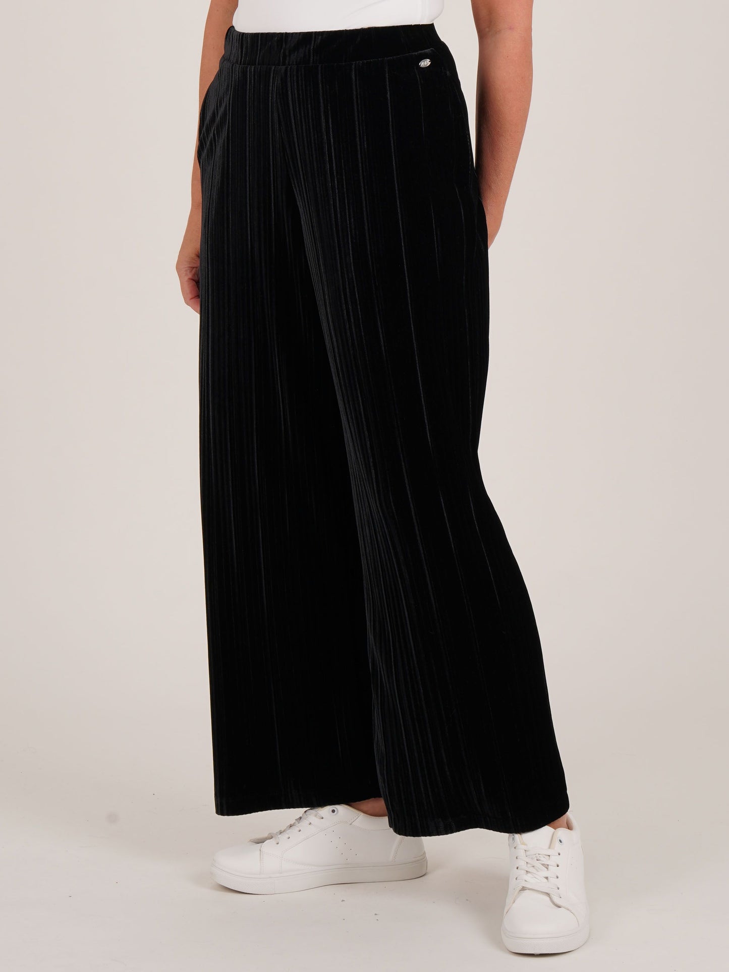 TIGI Plisse Pull On Trousers - Black