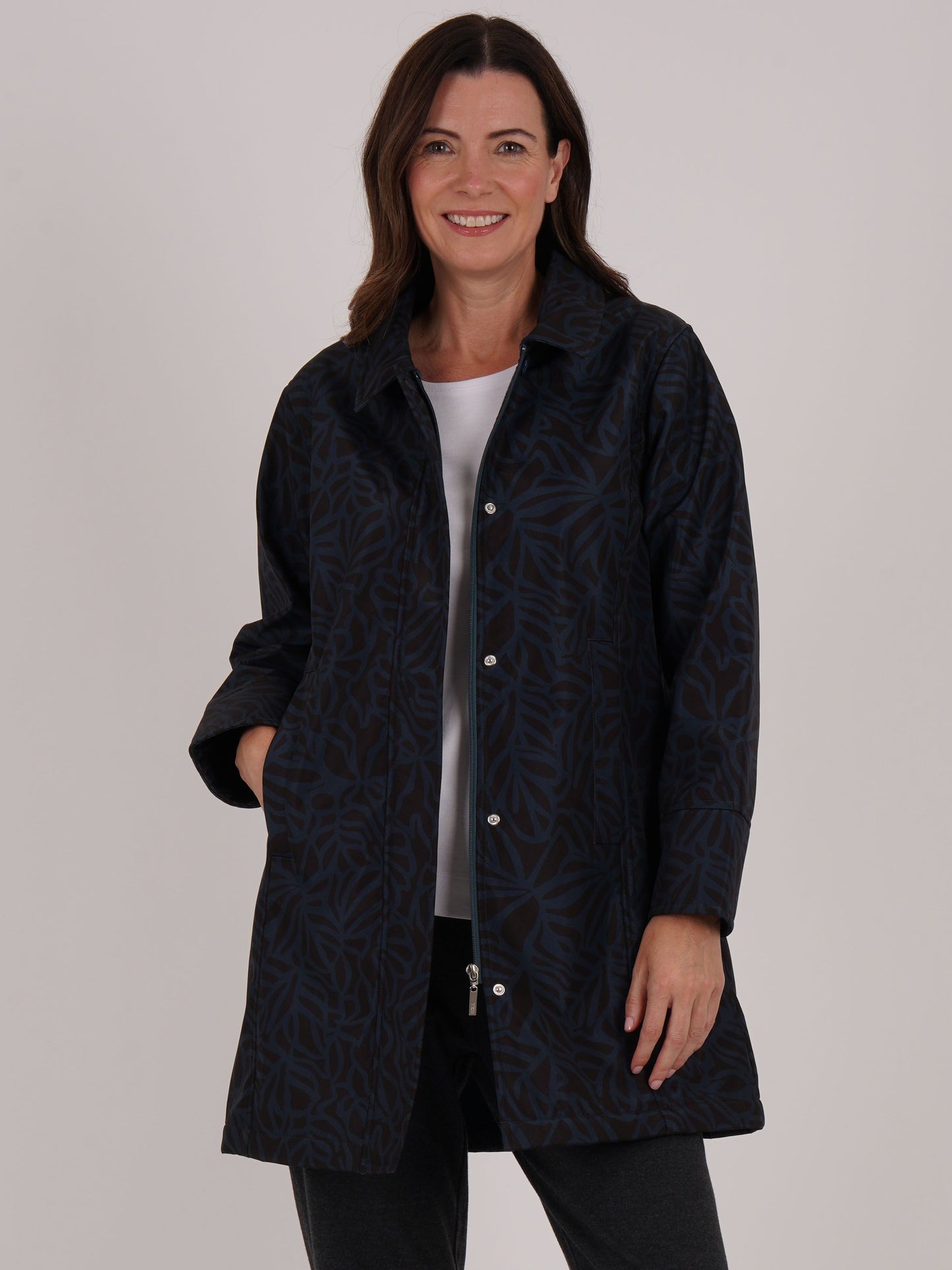 TIGI Linear Leaf Print Mac- Peacock Blue